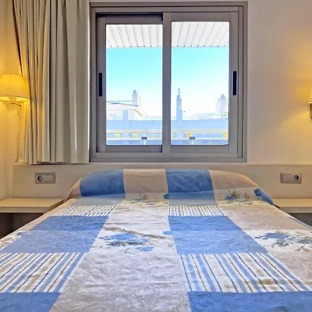 Appartamento 2-6 Pers, Piscine,clim,plage A3mn A Pied, 2 Chbres, 2 Salles De Bain, Wifi Salou
