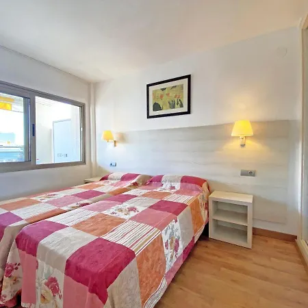 2-6 Pers, Piscine,clim,plage A3mn A Pied, 2 Chbres, 2 Salles De Bain, Wifi *