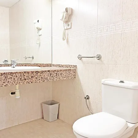 2-6 Pers, Piscine,clim,plage A3mn A Pied, 2 Chbres, 2 Salles De Bain, Wifi