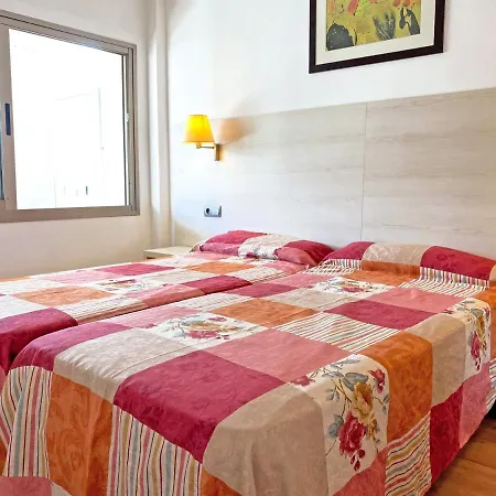 2-6 Pers, Piscine,clim,plage A3mn A Pied, 2 Chbres, 2 Salles De Bain, Wifi